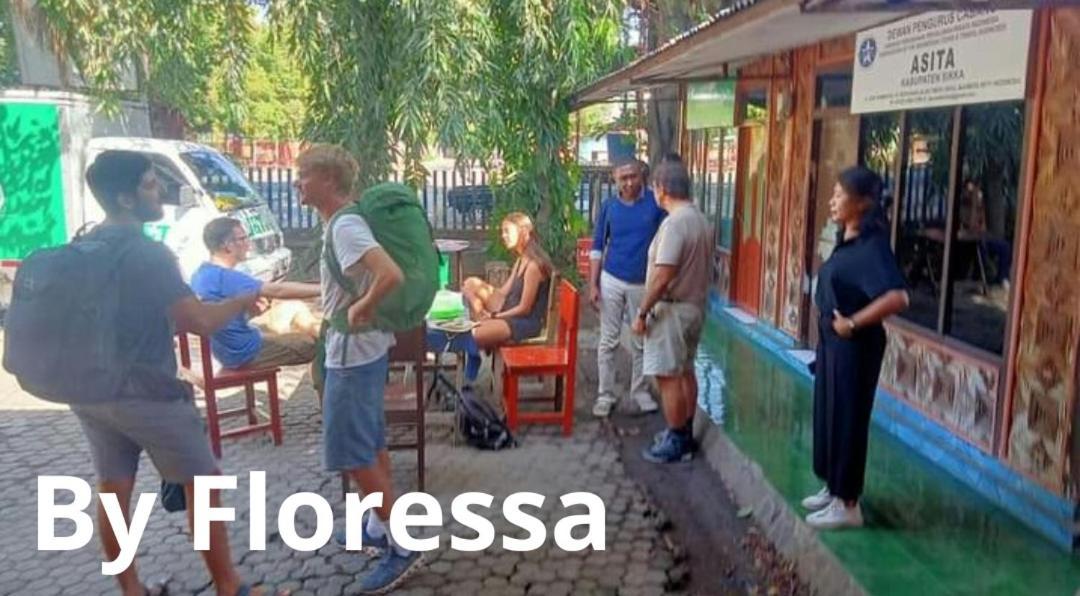 Guest House Dorm Floressa ماوميري المظهر الخارجي الصورة